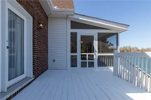 193 Walker Pt, Seneca, SC 29672 photo 10