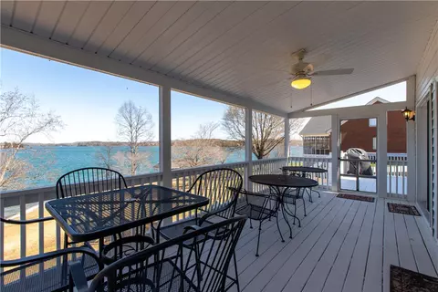 193 Walker Pt, Seneca, SC 29672 photo 11