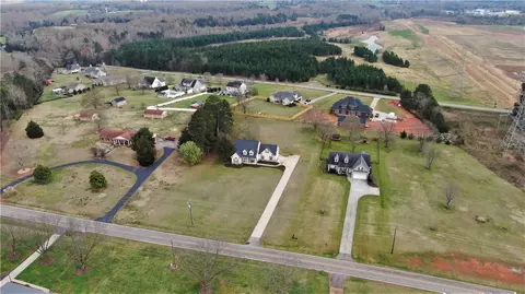 402 Millwee Creek Rd, Pendleton, SC 29670 photo 14