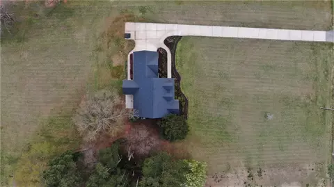 402 Millwee Creek Rd, Pendleton, SC 29670 photo 2