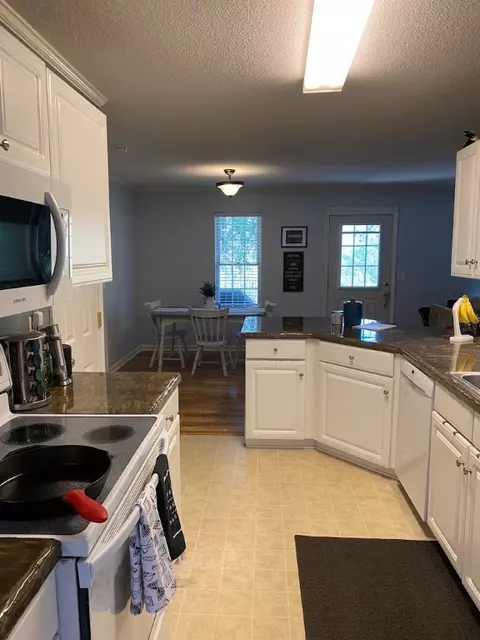 113 Wisteria Way, Pendleton, SC 29670 photo 5
