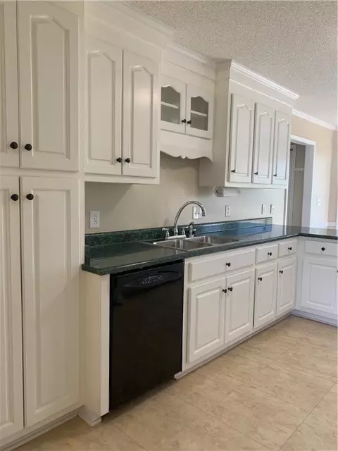 100 Tara Dr, Easley, SC 29642 photo 8