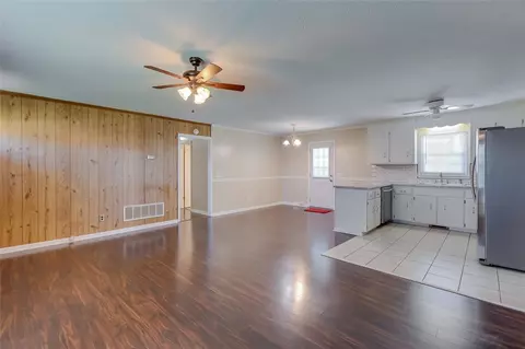 100 Evergreen St, Easley, SC 29642 photo 7