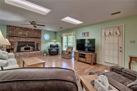255 Sunrise Dr, Walhalla, SC 29691 photo 14