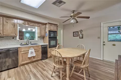 255 Sunrise Dr, Walhalla, SC 29691 photo 9