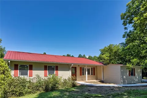 255 Sunrise Dr, Walhalla, SC 29691 photo 3