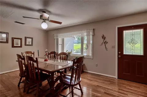 255 Sunrise Dr, Walhalla, SC 29691 photo 5