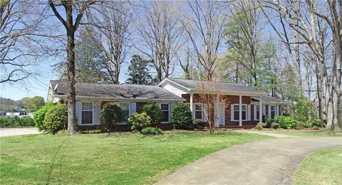 611 Laurel Rd, Easley, SC 29642 photo 1