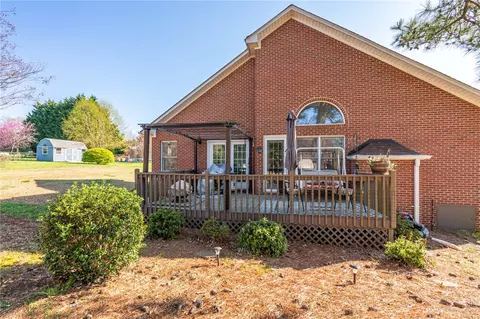 107 Whetstone Ln, Easley, SC 29640 photo 22