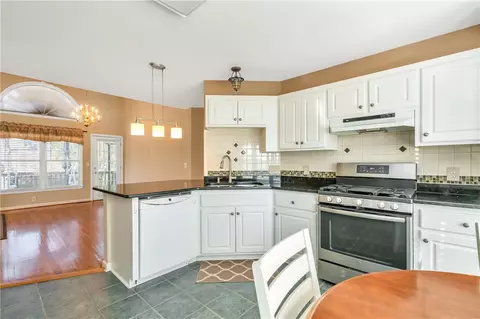 107 Whetstone Ln, Easley, SC 29640 photo 10