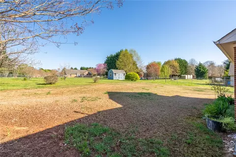 107 Whetstone Ln, Easley, SC 29640 photo 24