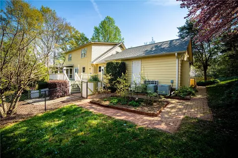 102 Camelot Rd, Clemson, SC 29631 photo 34