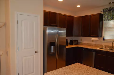 333 S Stonegate Dr, Seneca, SC 29678 photo 11