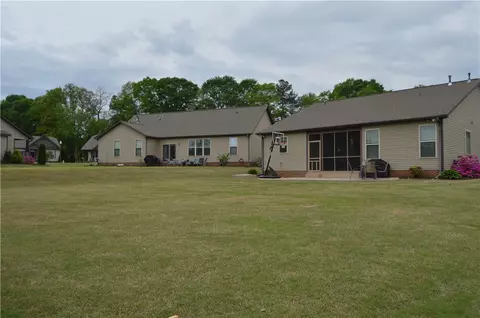 333 S Stonegate Dr, Seneca, SC 29678 photo 40