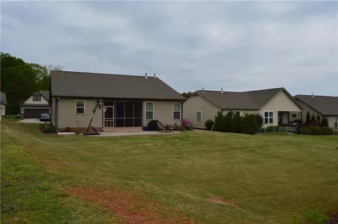 333 S Stonegate Dr, Seneca, SC 29678 photo 41
