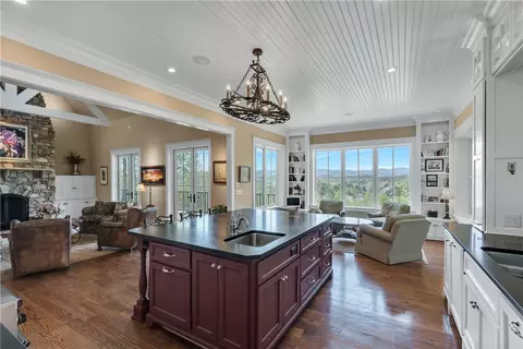 126 Saranac Dr, Sunset, SC 29685 photo 8