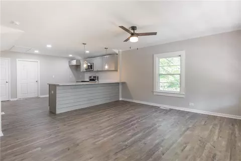 1015 Orr St, Pelzer, SC 29669 photo 3