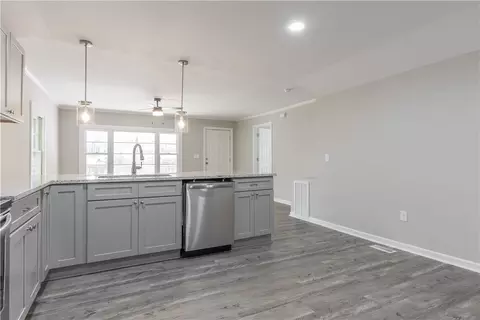 1015 Orr St, Pelzer, SC 29669 photo 5