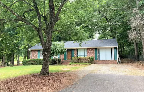 703 Woodland Dr, Pendleton, SC 29670 photo 1
