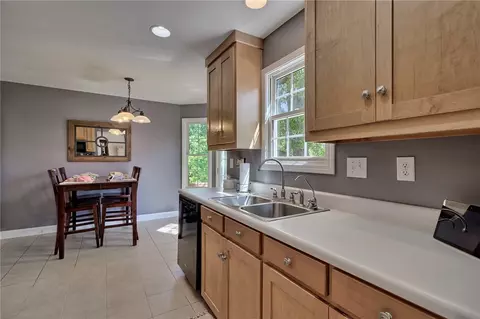 1136 Moorehead Pl, Pendleton, SC 29670 photo 12