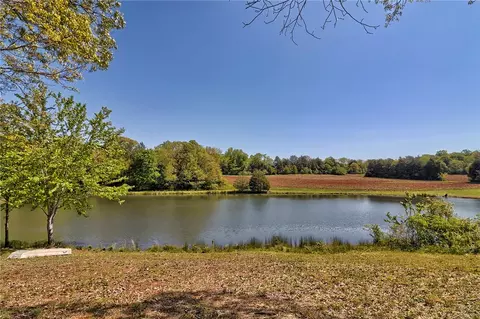 1136 Moorehead Pl, Pendleton, SC 29670 photo 3