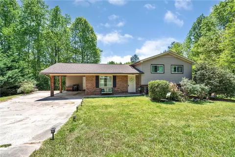 207 Mount Forest Cir, Easley, SC 29640 photo 1