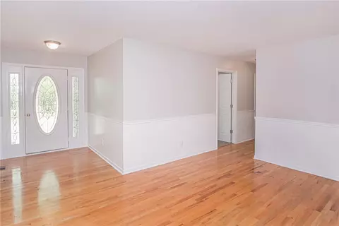 225 Cherokee Rd, Williamston, SC 29697 photo 2