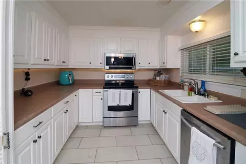639 Lenhardt Rd, Easley, SC 29640 photo 4