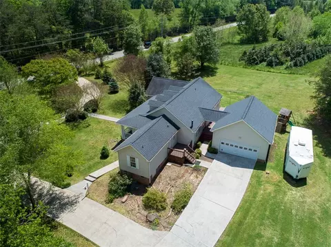 101 Wt Ln, Easley, SC 29640 photo 1