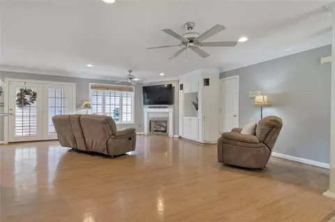 101 Wt Ln, Easley, SC 29640 photo 8