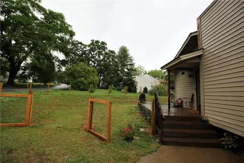 317 S Elm St, Pendleton, SC 29670 photo 19