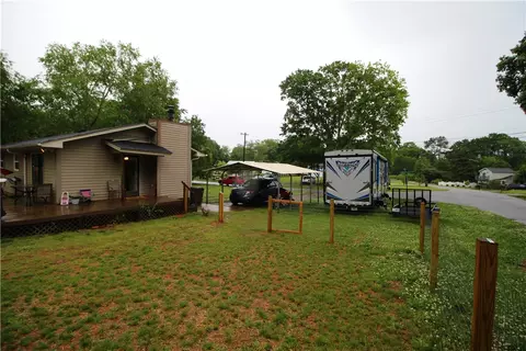 317 S Elm St, Pendleton, SC 29670 photo 24