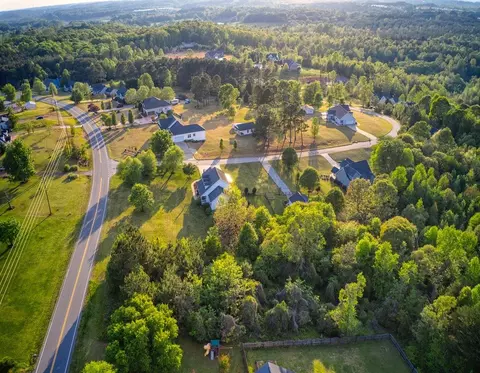 845 N Old Pendleton Rd, Liberty, SC 29657 photo 2