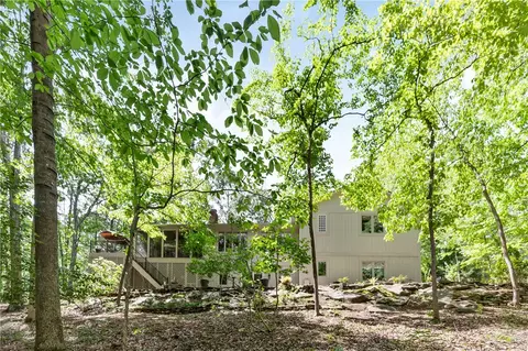 31 Commodore Dr, Salem, SC 29676 photo 2