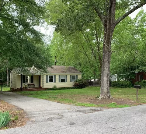 843 Crouch Dr, Pendleton, SC 29670 photo 1