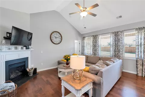 311 Reading Ct, Easley, SC 29642 photo 4