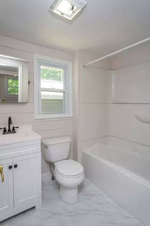 111 Robinson Ave, Easley, SC 29640 photo 17