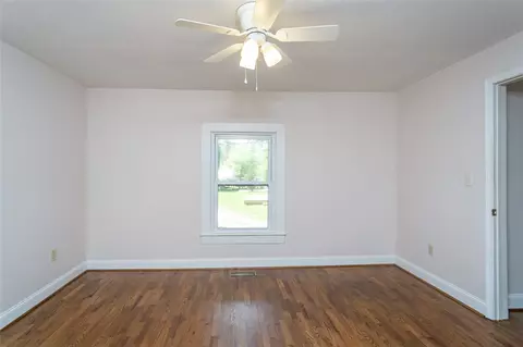 111 Robinson Ave, Easley, SC 29640 photo 13