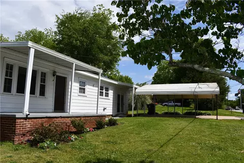 4 Dendy St, Pelzer, SC 29669 photo 3