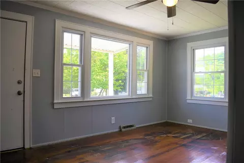 4 Dendy St, Pelzer, SC 29669 photo 5