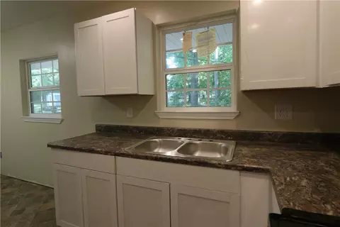 110 Linda Ln, Honea Path, SC 29654 photo 3