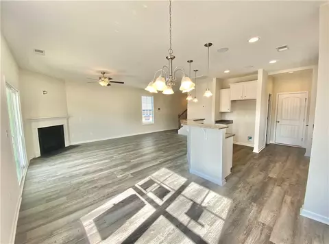 320 Phillips Dr, Pendleton, SC 29670 photo 10