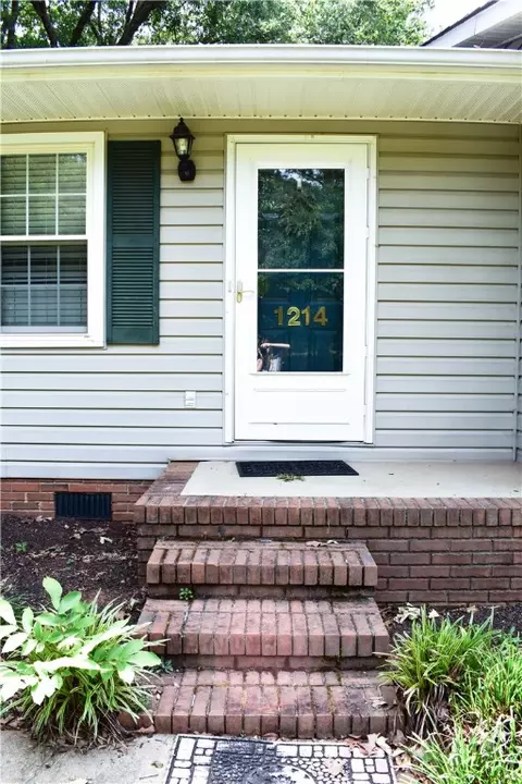 1214 Five Forks Rd, Pendleton, SC 29670 photo 3