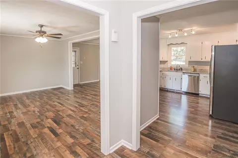 100 Heaton Cir, Easley, SC 29640 photo 8