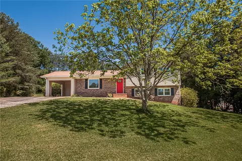 100 Heaton Cir, Easley, SC 29640 photo 2