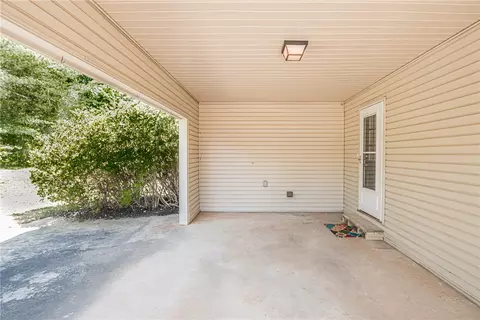 100 Heaton Cir, Easley, SC 29640 photo 3