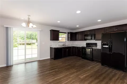 205 Grant St, Easley, SC 29640 photo 4