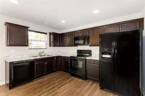 205 Grant St, Easley, SC 29640 photo 2