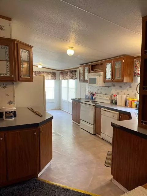112 Carley Ct, Pelzer, SC 29669 photo 3