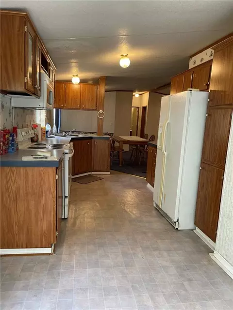 112 Carley Ct, Pelzer, SC 29669 photo 4